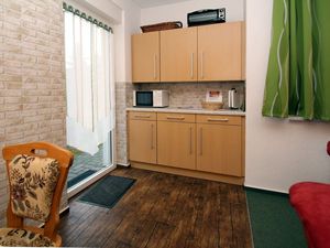 23290201-Ferienwohnung-4-Alt Zauche-300x225-3