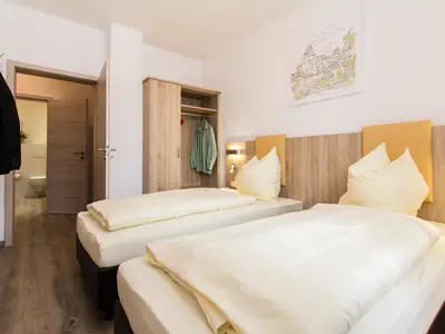 Ferienwohnung für 6 Personen in Altdorf 8/9