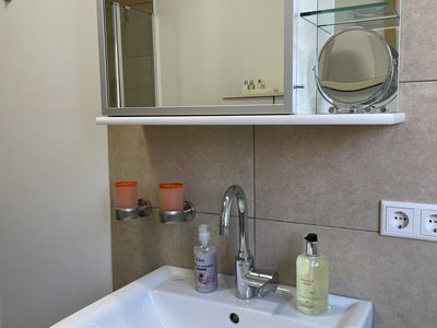 Spiegel im Badezimmer der Ferienwohnung "am Kittken"