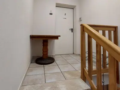 Eingang Nr3, Weitblick25