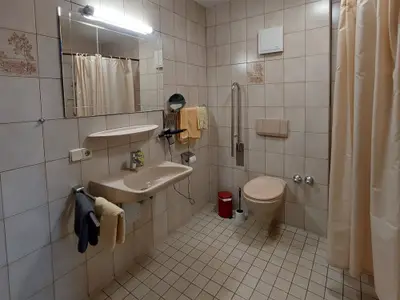 Badezimmer Nr 1 Pferdekoppel, behindertengerecht