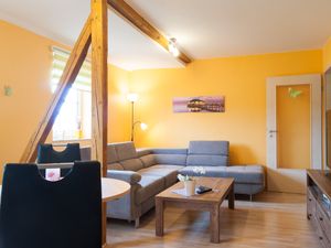 23562025-Ferienwohnung-7-Altenburg-300x225-5