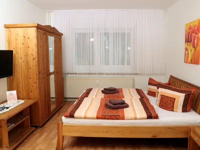 Wohn-/ Schlafzimmer