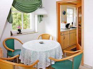 23291385-Ferienwohnung-4-Altenkirchen (Rügen)-300x225-4