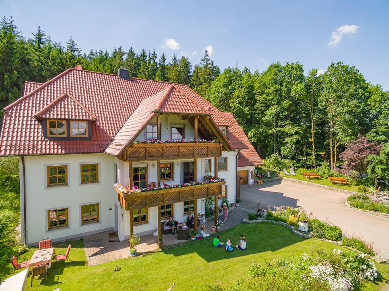 19368255-Ferienwohnung-3-Altenkunstadt-800x600-0