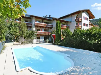 PoolOfHouse