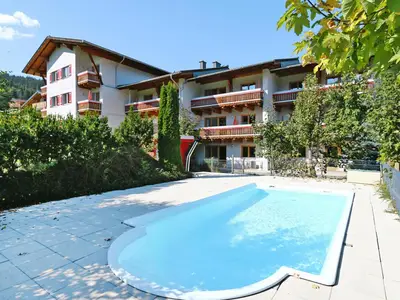 PoolOfHouse
