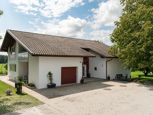 22606237-Ferienwohnung-4-Altötting-300x225-1