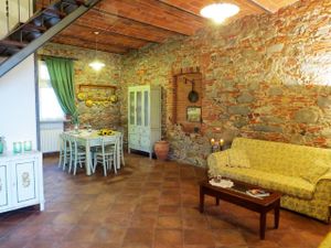 19159579-Ferienwohnung-6-Altopascio-300x225-0