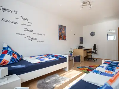 Schlafzimmer 2