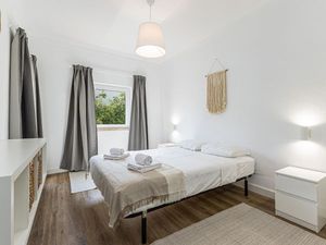 23674271-Ferienwohnung-4-Alvor-300x225-5