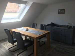 24037215-Ferienwohnung-4-Alzey-300x225-4