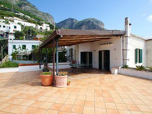 23892510-Ferienwohnung-4-Amalfi-300x225-4