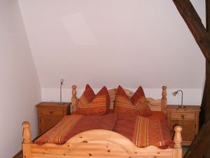 23680863-Ferienwohnung-3-Amberg-300x225-4