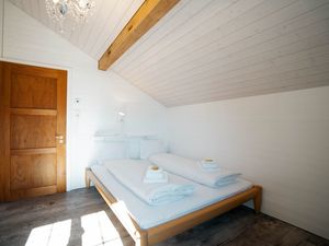 23048399-Ferienwohnung-4-Amden-300x225-4