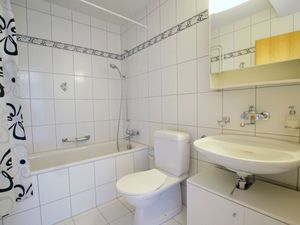 23850002-Ferienwohnung-4-Amden-300x225-3