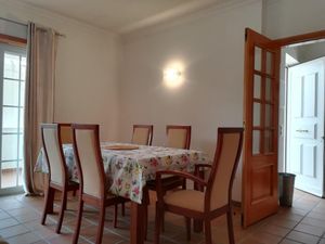 23976112-Ferienwohnung-4-Amoreira-300x225-4