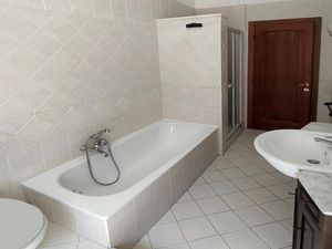 22642427-Ferienwohnung-5-Ancona-300x225-4