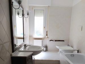 22642427-Ferienwohnung-5-Ancona-300x225-5