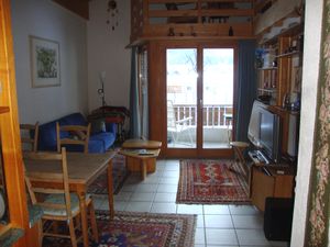 23968302-Ferienwohnung-4-Andeer-300x225-3