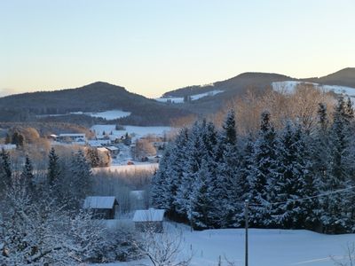 Winterlicher Dorfblick vom Balkon der Ferienwohnung