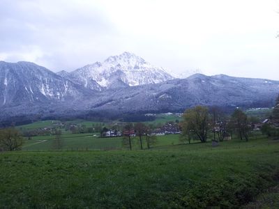 Der Hausberg Hochstaufen thront über Jechling und bietet alpines Feeling