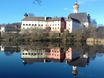 Höglwörther See mit Kloster