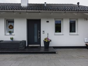 24017270-Ferienwohnung-4-Anger-300x225-5