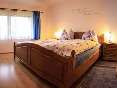 Im Doppelzimmer mit Doppelbett warten Urlaubsträume auf Sie