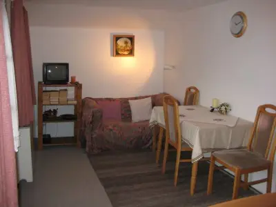 Ferienwohnung für 2 Personen (32 m²) in Anger 3/6