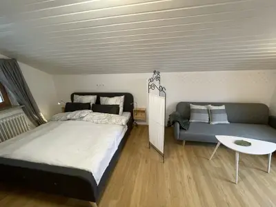 Raumansicht in der Mansarde