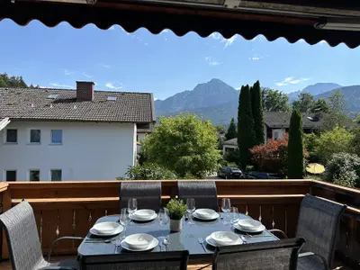 Terrasse mit Bergblick