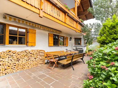 Tisch und Grill
