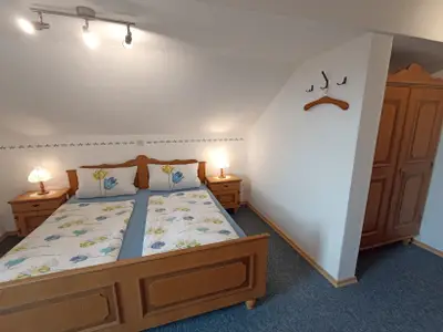 Das gemütliches Schlafzimmer lädt zum Träumen ein