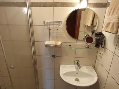 Neu in 2022 renoviert - Ihr Badezimmer