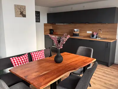 Essbereich mit Küchenzeile