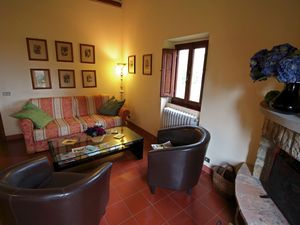 19351433-Ferienwohnung-6-Anghiari-300x225-3