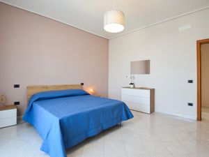 24024609-Ferienwohnung-8-Angri-300x225-5