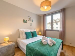 23966406-Ferienwohnung-4-Annecy-300x225-3