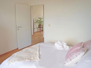 24044348-Ferienwohnung-4-Antwerpen-300x225-1