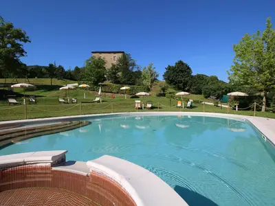 PoolOfHouse