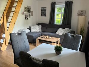 24047239-Ferienwohnung-3-Apen-300x225-2