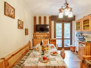 23759060-Ferienwohnung-5-Aprica-300x225-2