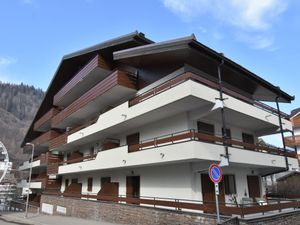 23866792-Ferienwohnung-5-Aprica-300x225-0