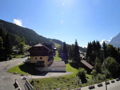 Ferienwohnung für 7 Personen (47 m²) in Les Carroz-d'Arâches 1/10
