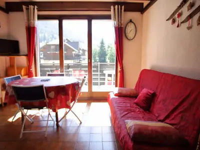 Ferienwohnung für 7 Personen (47 m²) in Les Carroz-d'Arâches 2/10