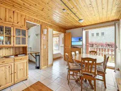 Ferienwohnung für 7 Personen (52 m²) in Les Carroz-d'Arâches 2/10