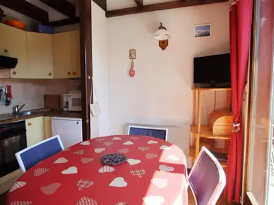 Ferienwohnung für 7 Personen (47 m²) in Les Carroz-d'Arâches 4/10