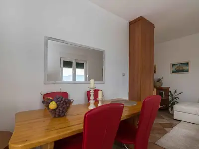 Ferienwohnung für 5 Personen (58 m²) in Arbanija 7/10
