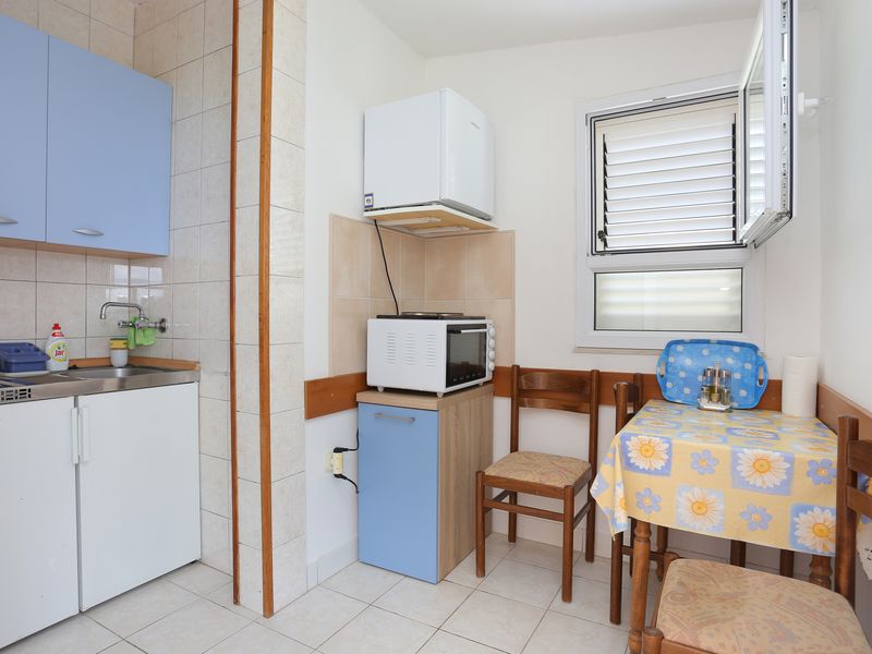 23933696-Ferienwohnung-2-Arbanija-800x600-1